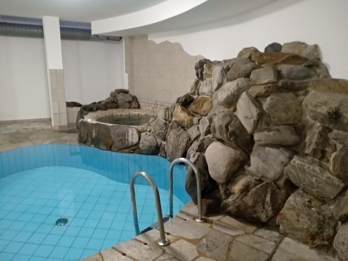 Hotel Rainhof Сеналес Экстерьер фото